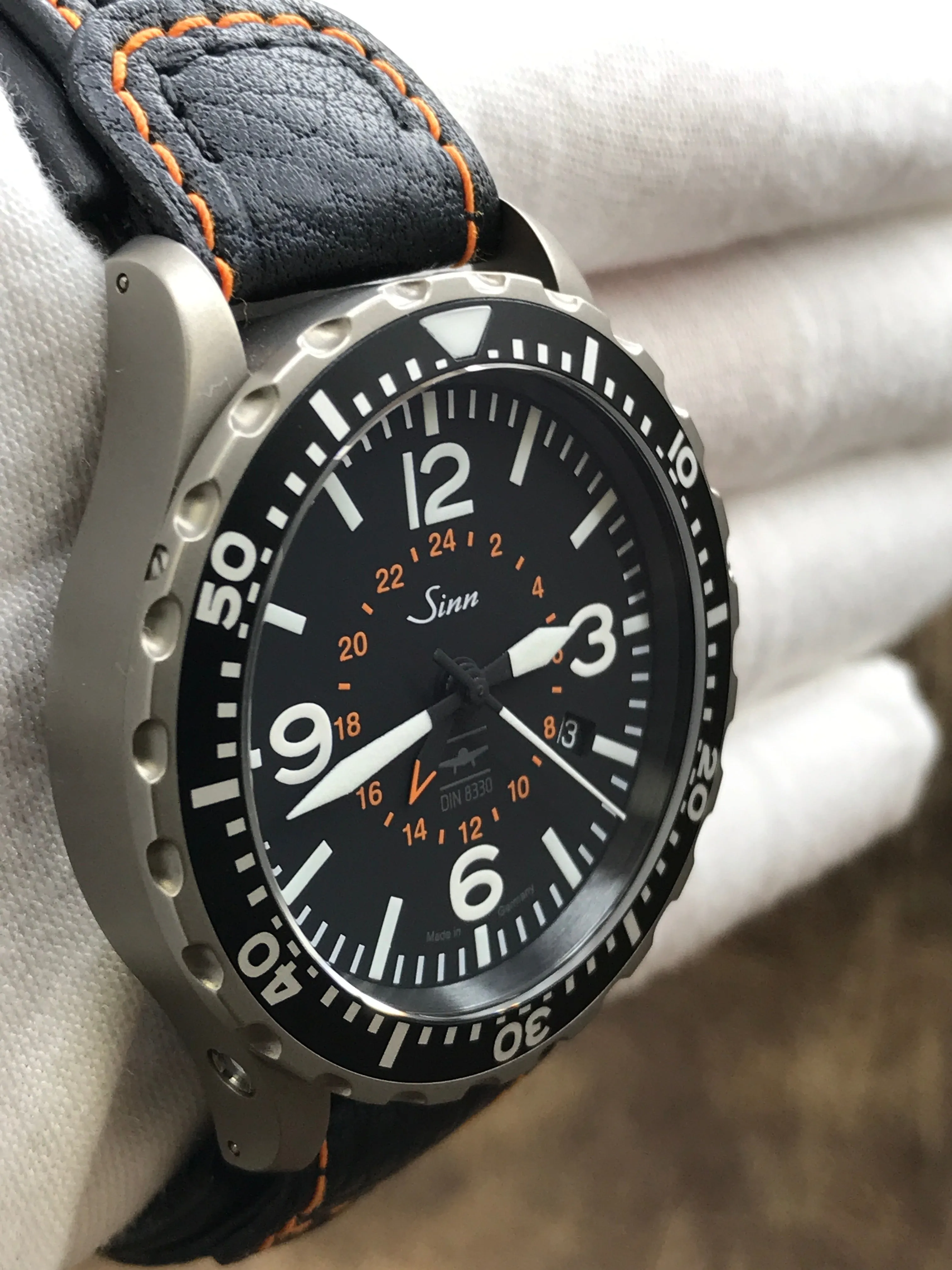 Sinn UTC 857 Black Dial Automatic Men's Watch