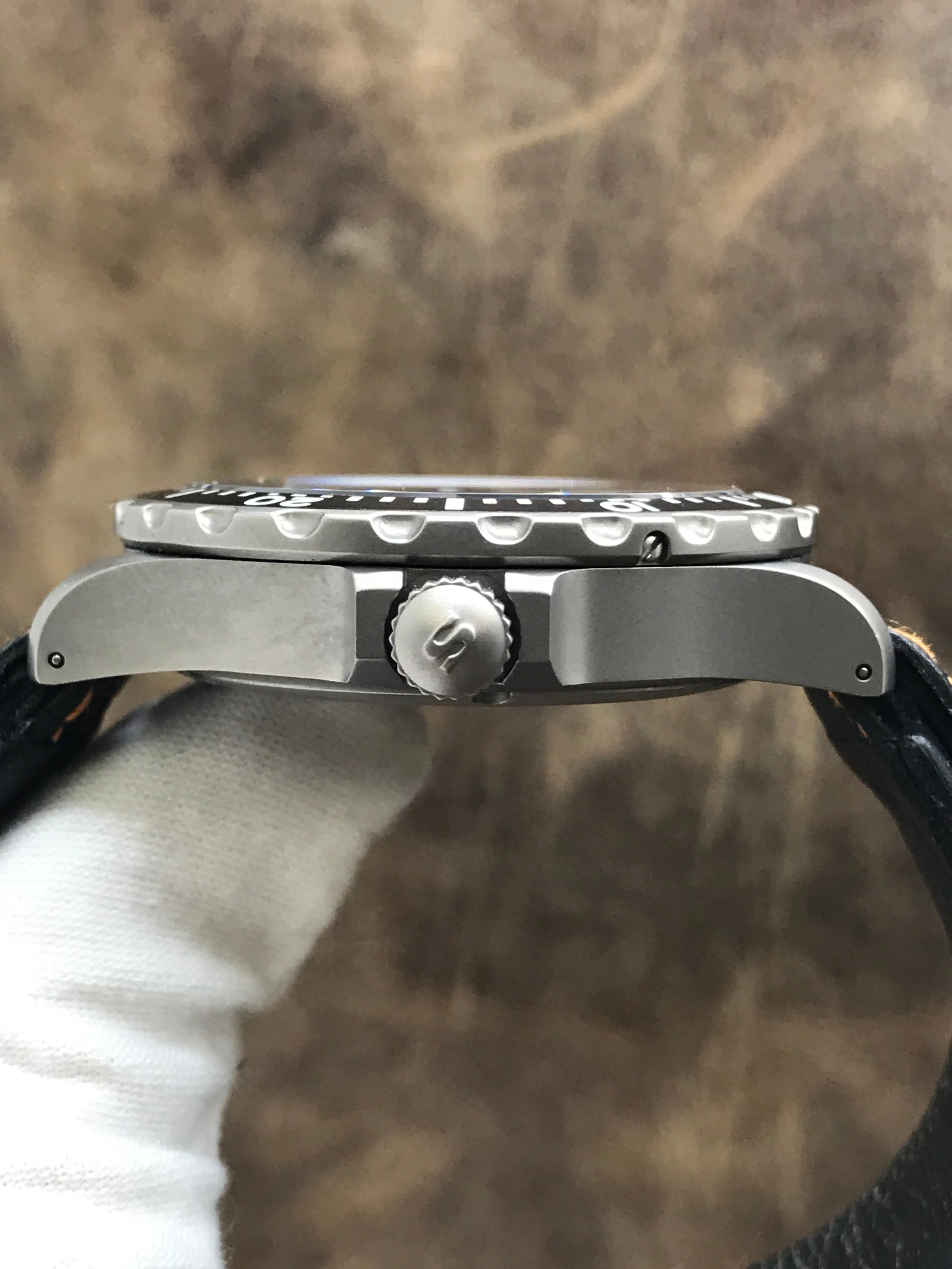 Sinn UTC 857 Black Dial Automatic Men's Watch