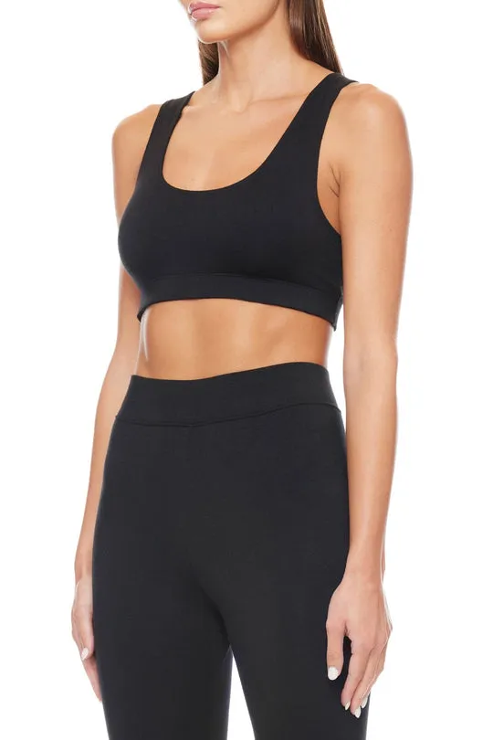 Éterne Sports Bra in Black