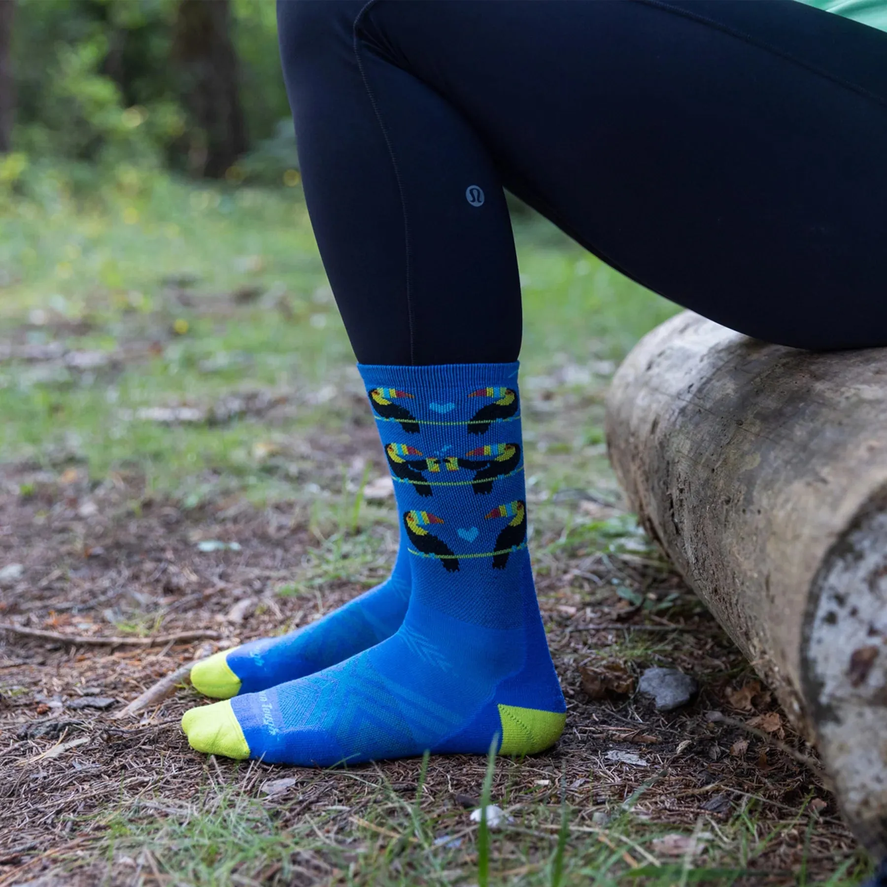 Toco Loco Micro Crew Ultra-Lightweight Running Sock w/ Cushion (Women's) - D1060W