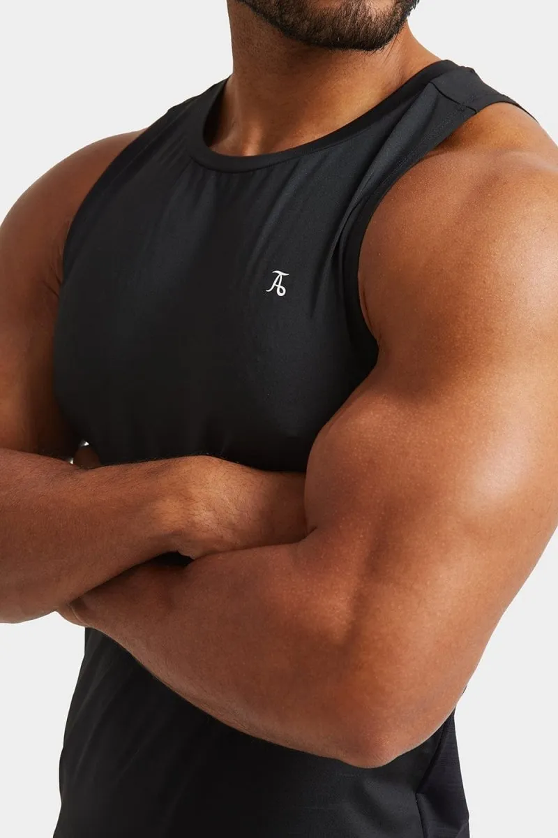 Training Vest in Black