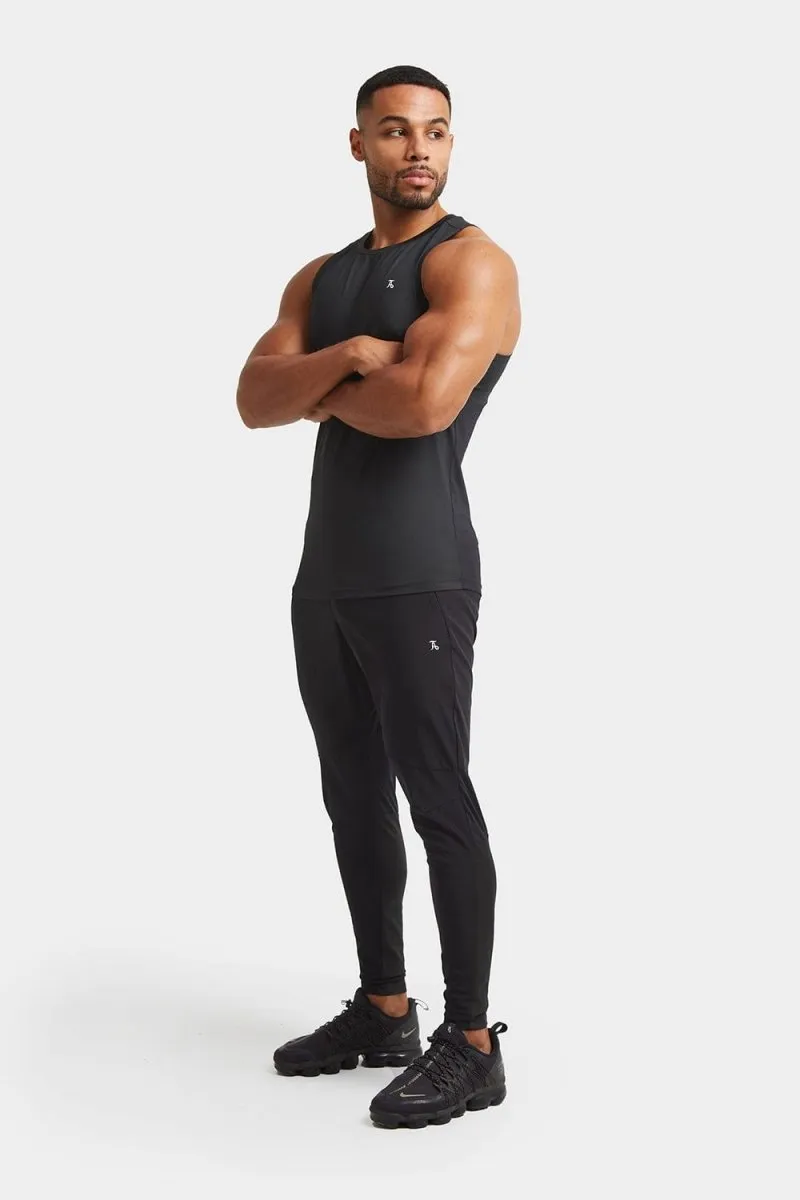 Training Vest in Black