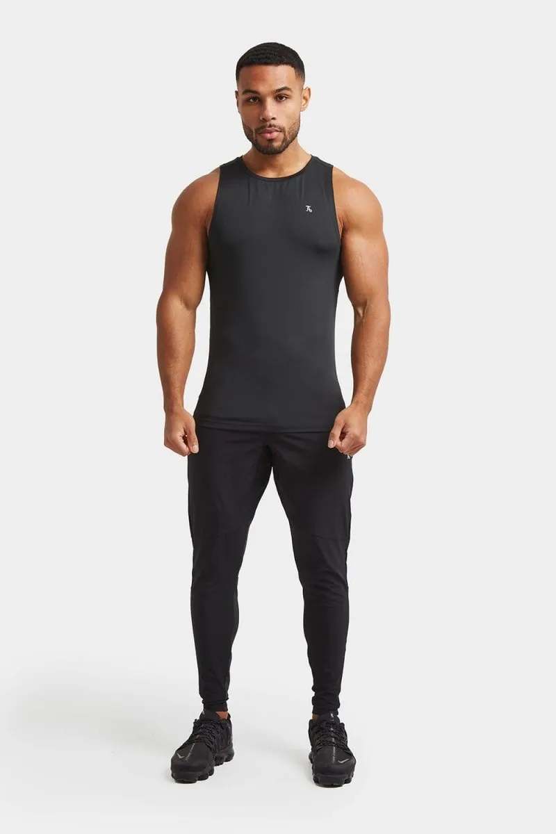Training Vest in Black