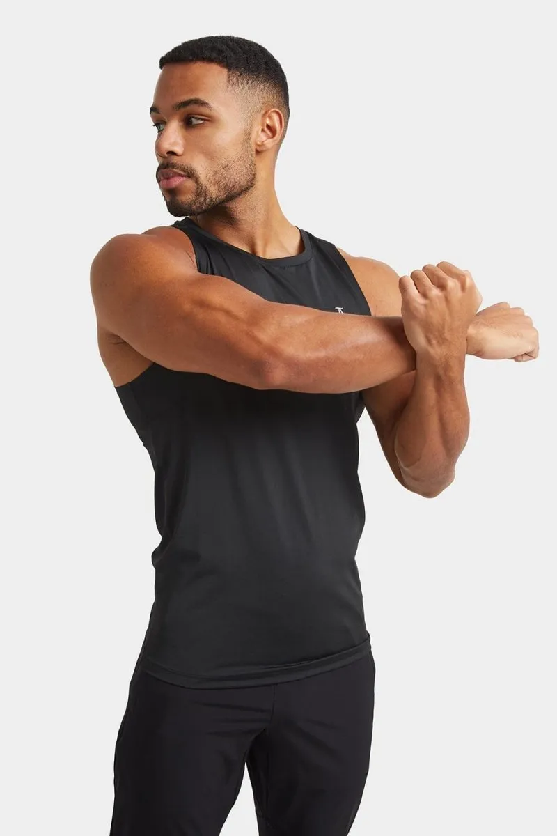 Training Vest in Black