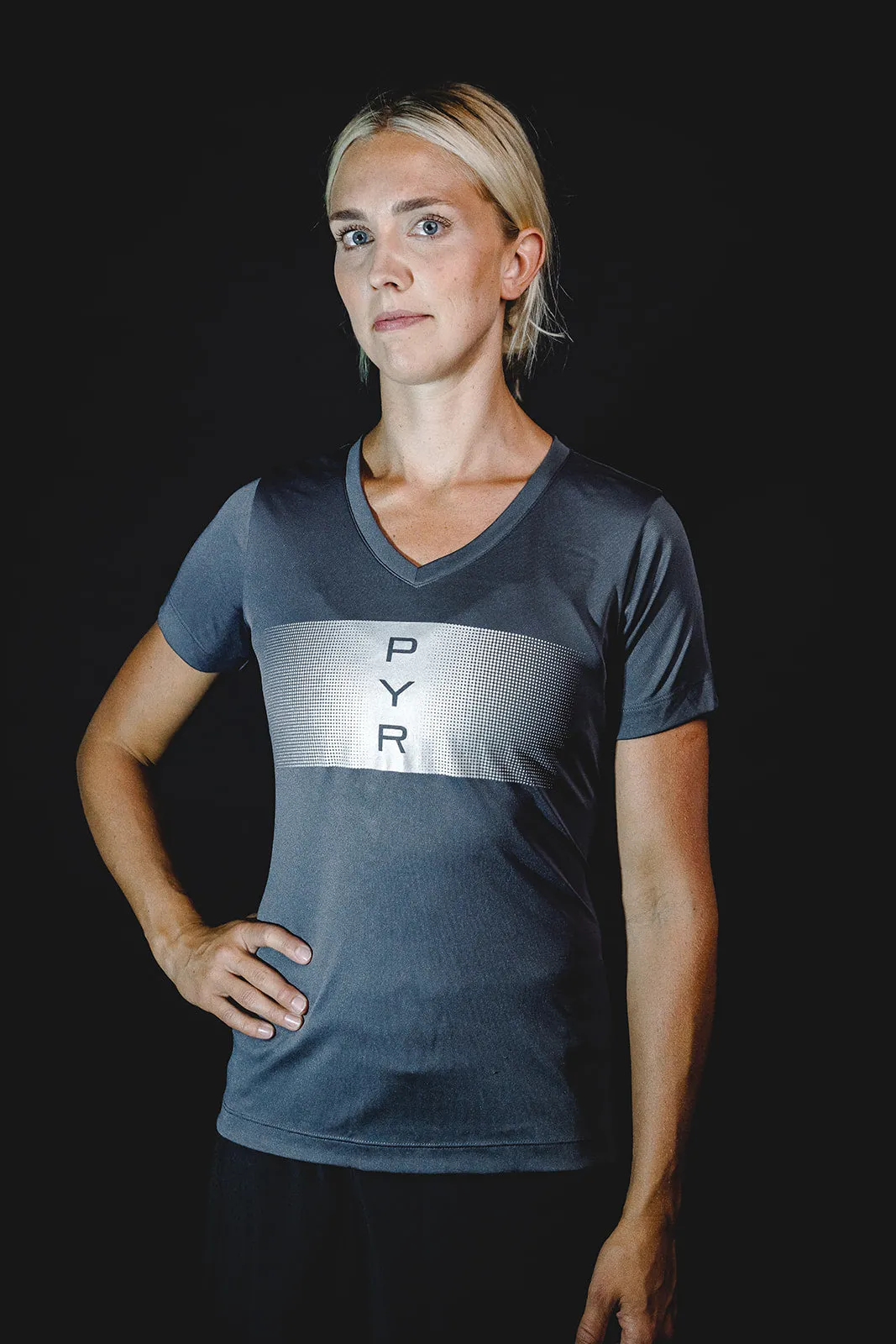 WOMEN'S REFLECTIVE MARATHON PERFORMANCE T-SHIRT